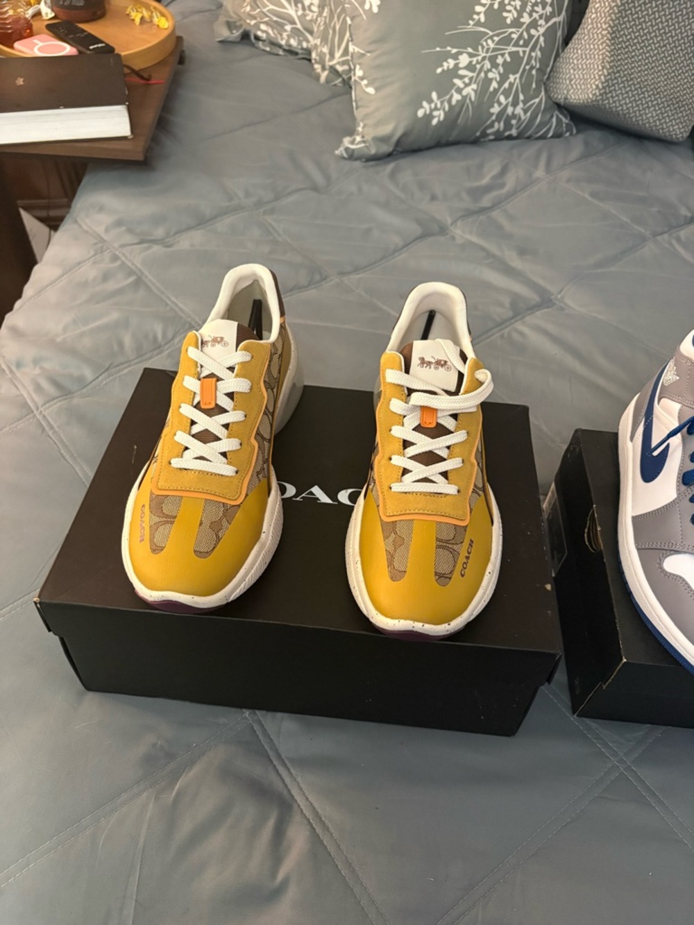 Coach Mens Mustard Yellow & White Logo-Accent Sneakers